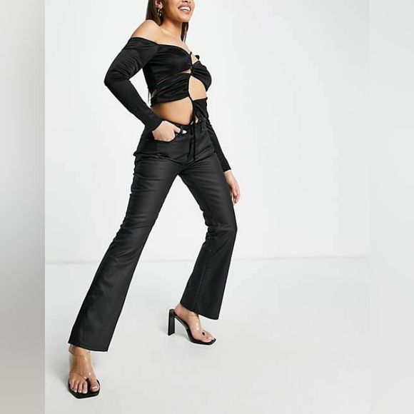 ASOS DESIGN low rise flare jean in black coated - Picture 4 of 4